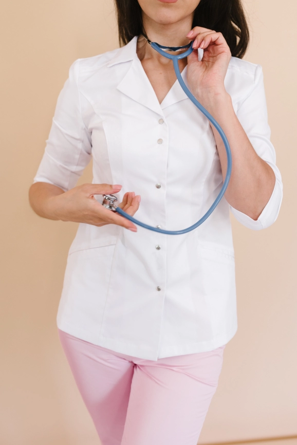 Блузон медицинский женский, короткий рукав, цвет белый, арт 7-253 фото 2