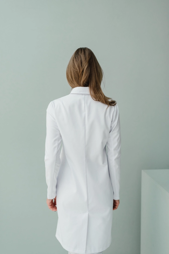 Халат медицинский женский, длинный рукав, модель 3-513, цвет белый фото 4