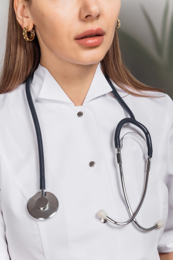 Халат медицинский женский, короткий рукав, модель 3-466, цвет белый фото 3